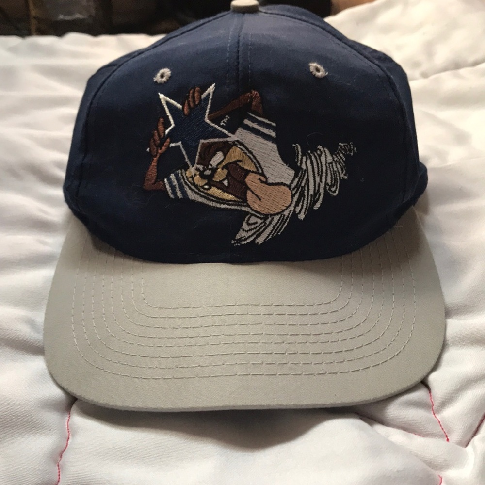 Dallas Cowboys Loony Tunes hat